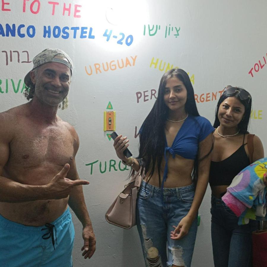 Hostel Caballo Blanco Cartagena Exterior photo